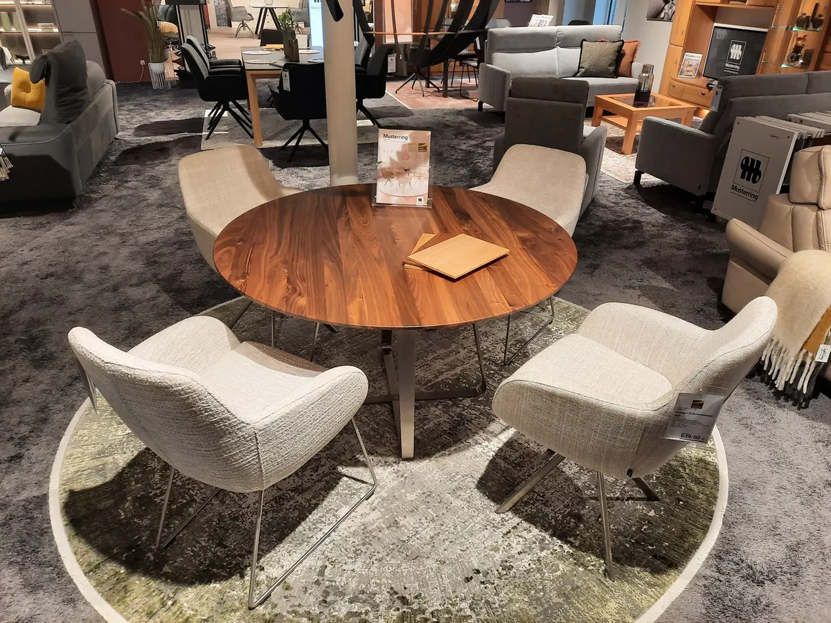 4 Design-Schalensessel TAVIA